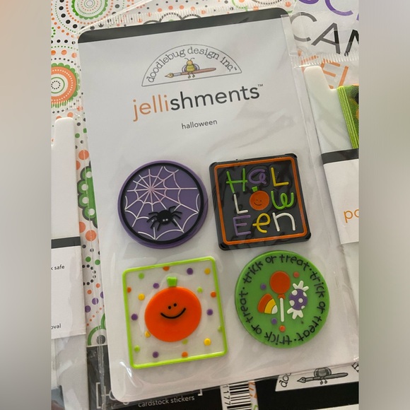 👻🎃 DOODLEBUG DESIGN HALLOWEEN THEMED SCRAPBOOK PAPER BUNDLE & STICKERS! - Picture 4 of 15